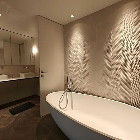 Apartment Beautiful In The Heart Of - Mobility Lease