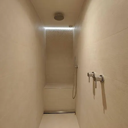 Beautiful In The Heart Of - Mobility Lease Apartment
