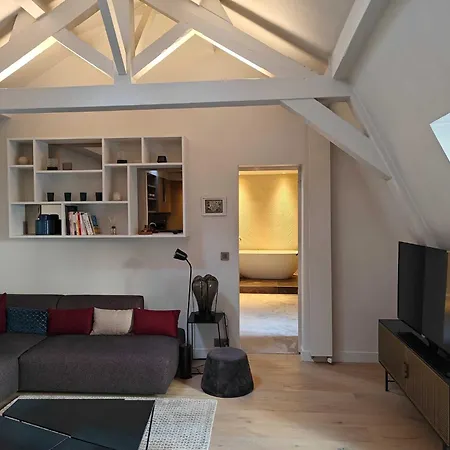 Apartment Beautiful In The Heart Of - Mobility Lease *